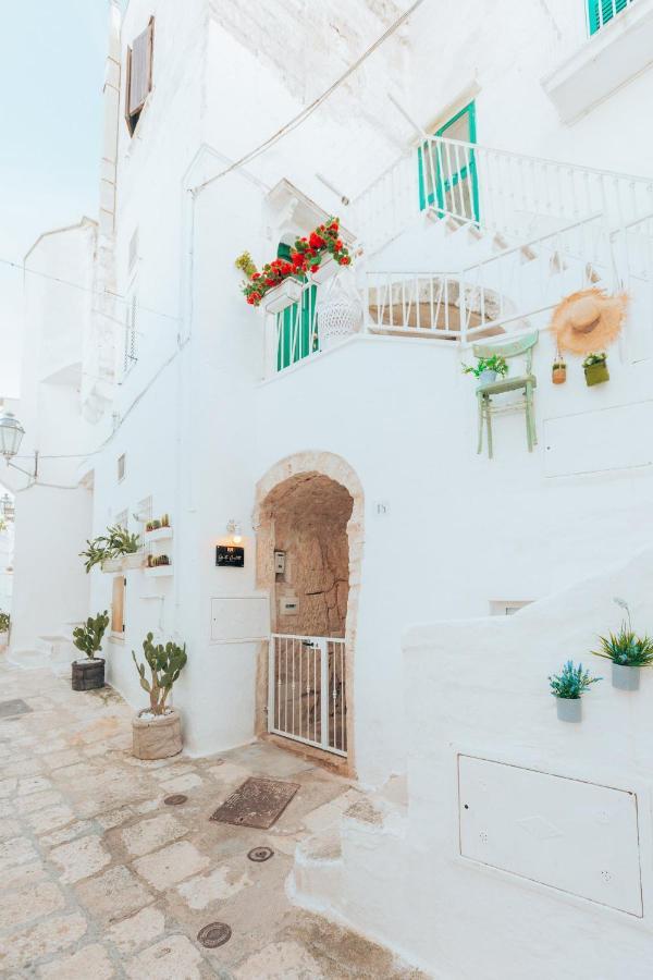 Grotta Carlotta Bed & Breakfast Ostuni Bagian luar foto