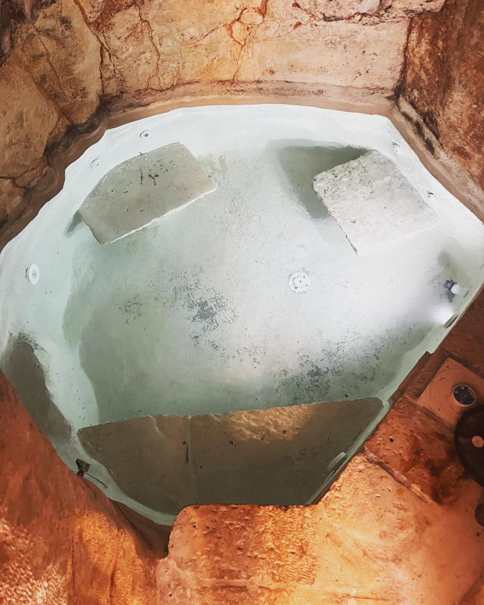Grotta Carlotta Bed & Breakfast Ostuni Bagian luar foto